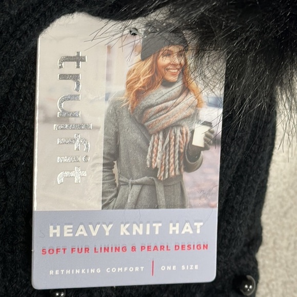 NWT TRU FIT - Heavy knit Pom hat, fleece lining, black , 'Pearl Design' one size - Picture 2 of 6